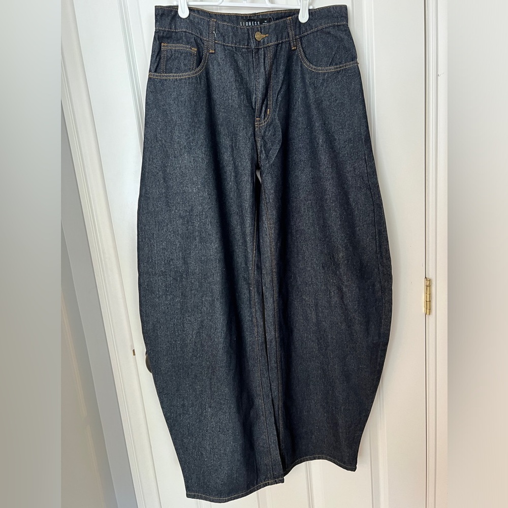 NWT Lioness Dark Blue Horseshoe Jeans